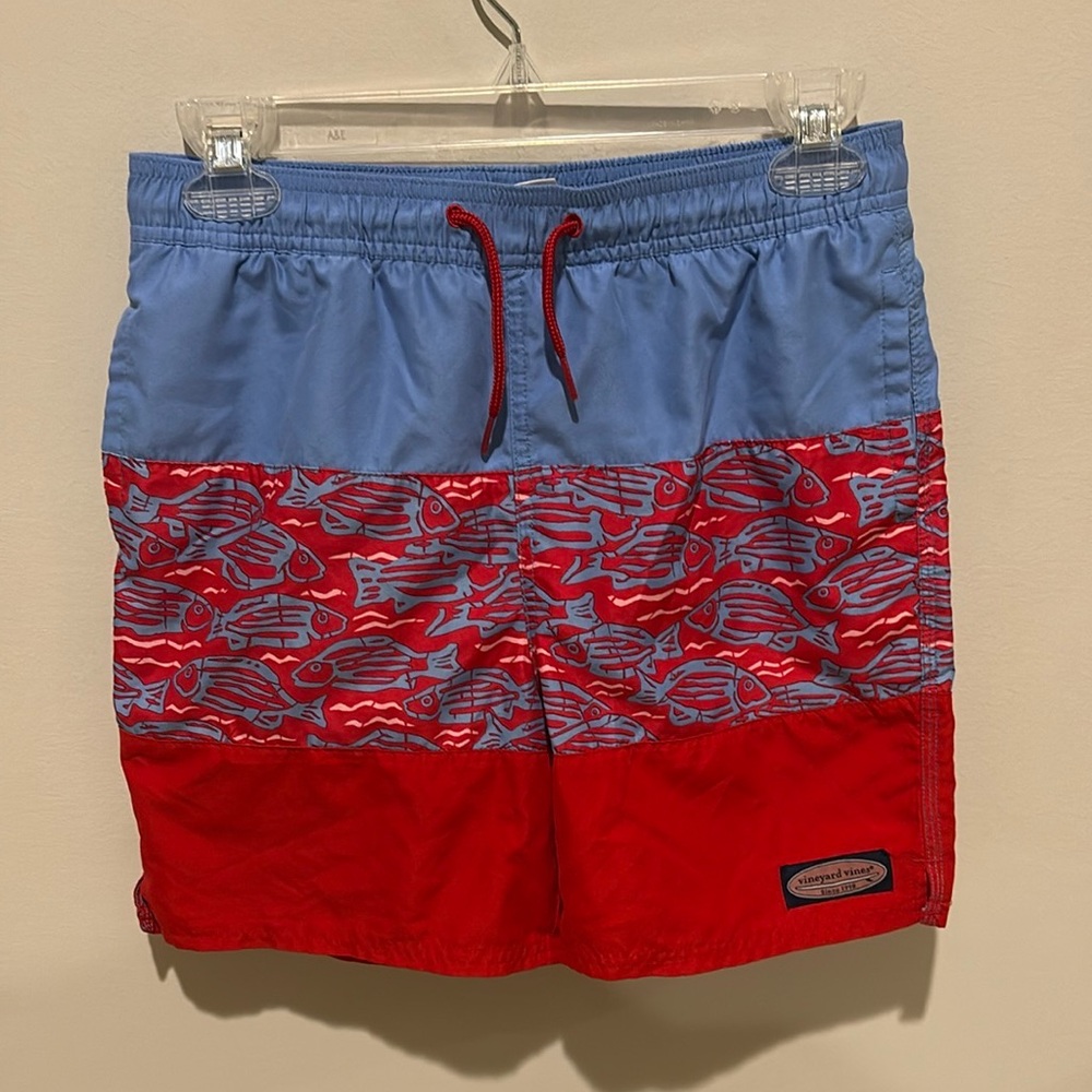 Vineyard Vines Blue and Red Fish Pattern Shorts